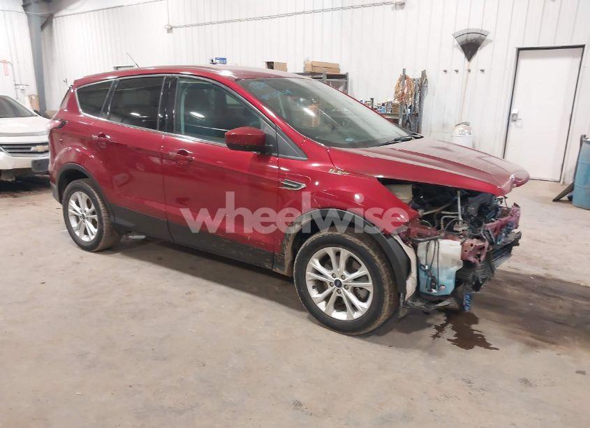 2017 Ford Escape SE (VIN 1FMCU9G91HUD45788) main photo