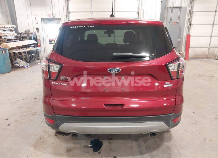 Photo 16 of 2017 Ford Escape SE (VIN 1FMCU9G91HUD45788)