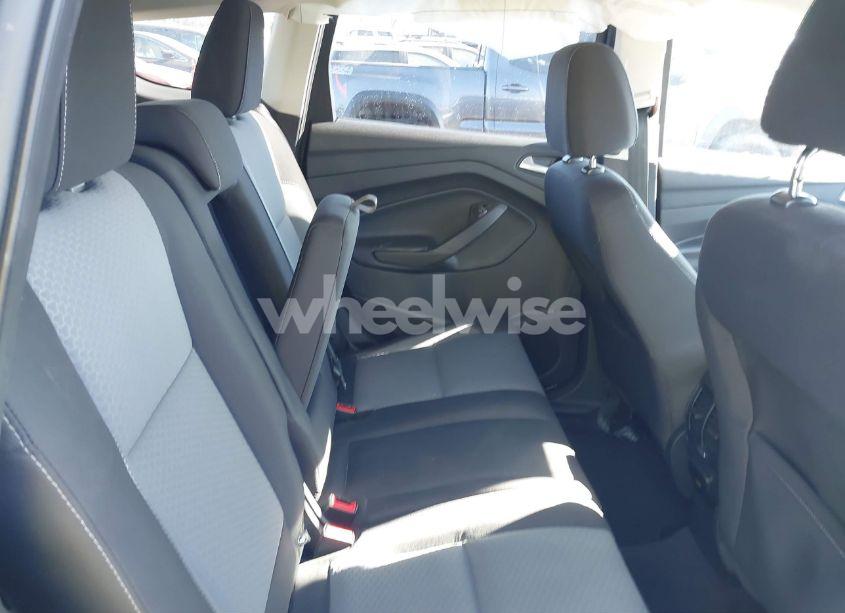 Photo 8 of 2017 Ford Escape SE (VIN 1FMCU9G91HUE52887)