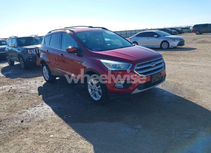 2017 Ford Escape SE (VIN 1FMCU9G91HUE73058) main photo