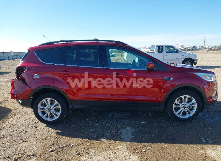Photo 14 of 2017 Ford Escape SE (VIN 1FMCU9G91HUE73058)