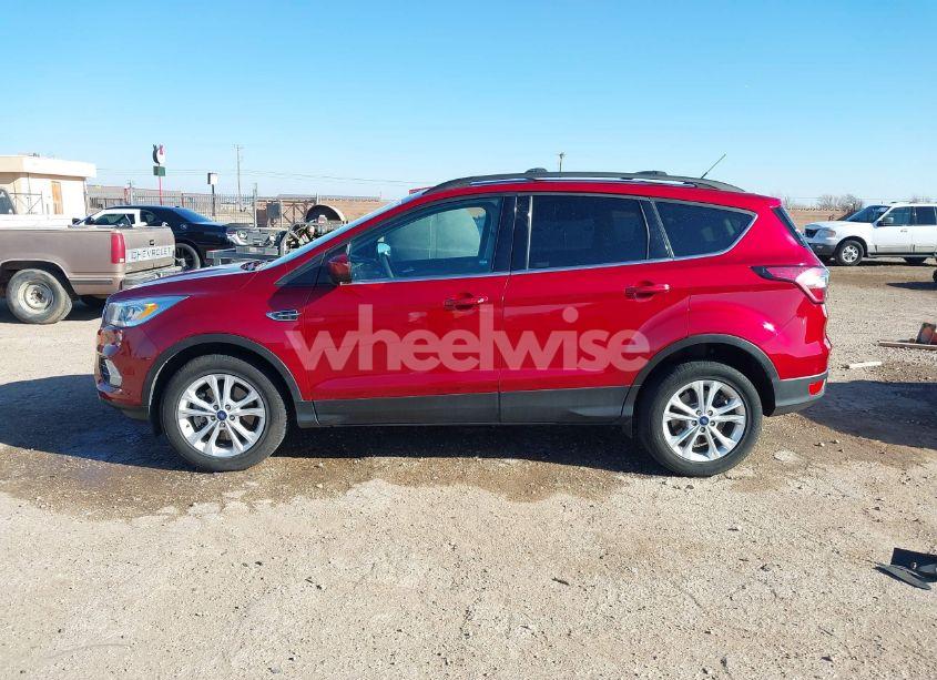 Photo 15 of 2017 Ford Escape SE (VIN 1FMCU9G91HUE73058)