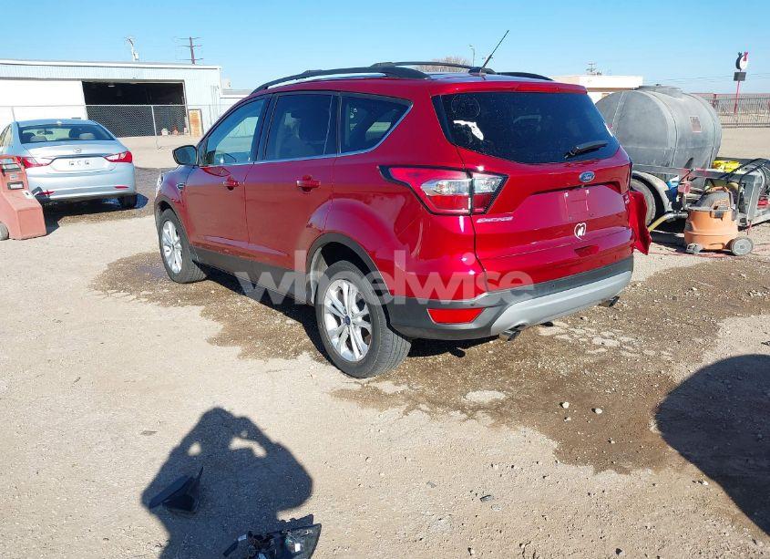Photo 3 of 2017 Ford Escape SE (VIN 1FMCU9G91HUE73058)