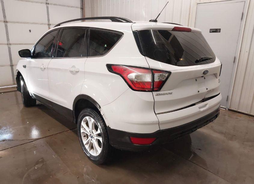 Photo 3 of 2018 Ford Escape SE (VIN 1FMCU9G91JUC38648)