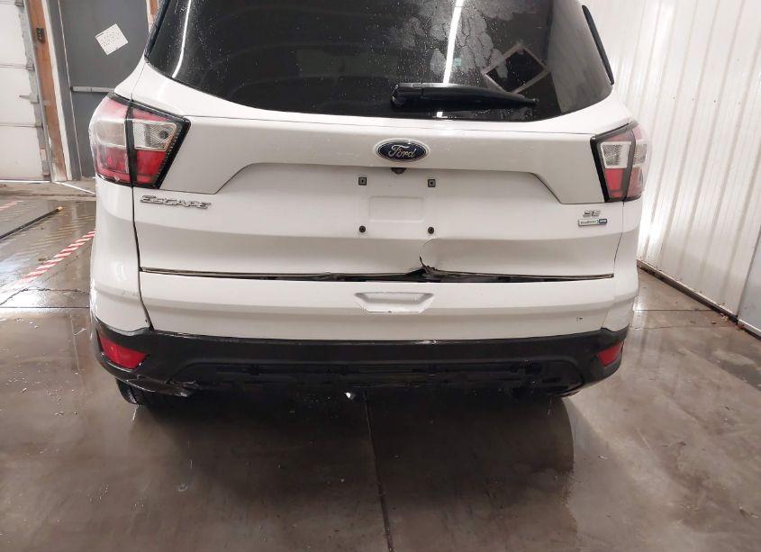 Photo 6 of 2018 Ford Escape SE (VIN 1FMCU9G91JUC38648)