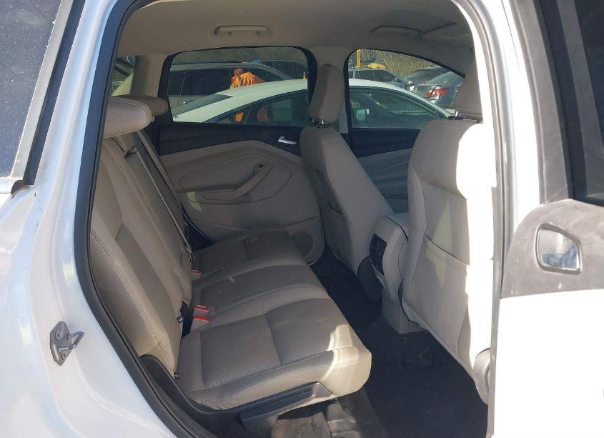 Photo 8 of 2018 Ford Escape SE (VIN 1FMCU9G91JUC38648)