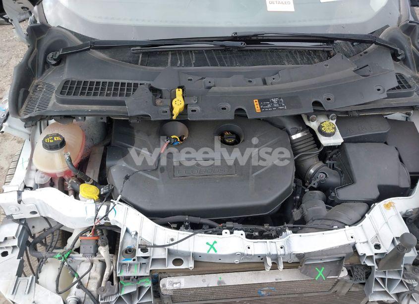 Photo 10 of 2019 Ford Escape SE (VIN 1FMCU9G91KUC08423)