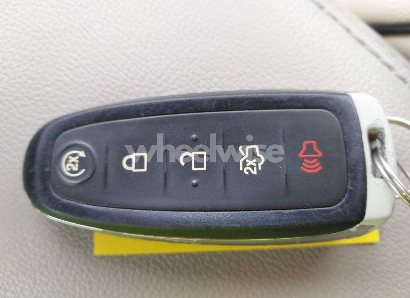 Photo 11 of 2019 Ford Escape SE (VIN 1FMCU9G91KUC08423)