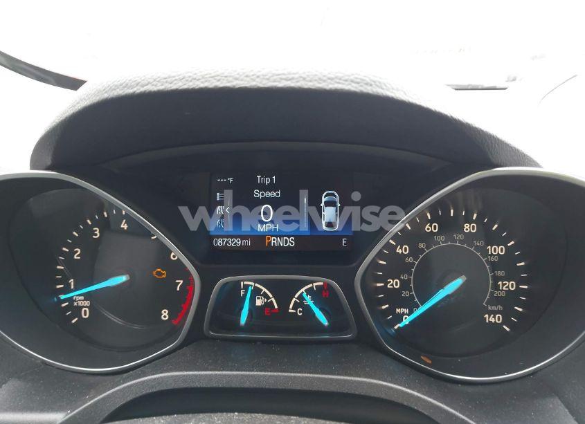 Photo 7 of 2019 Ford Escape SE (VIN 1FMCU9G91KUC08423)