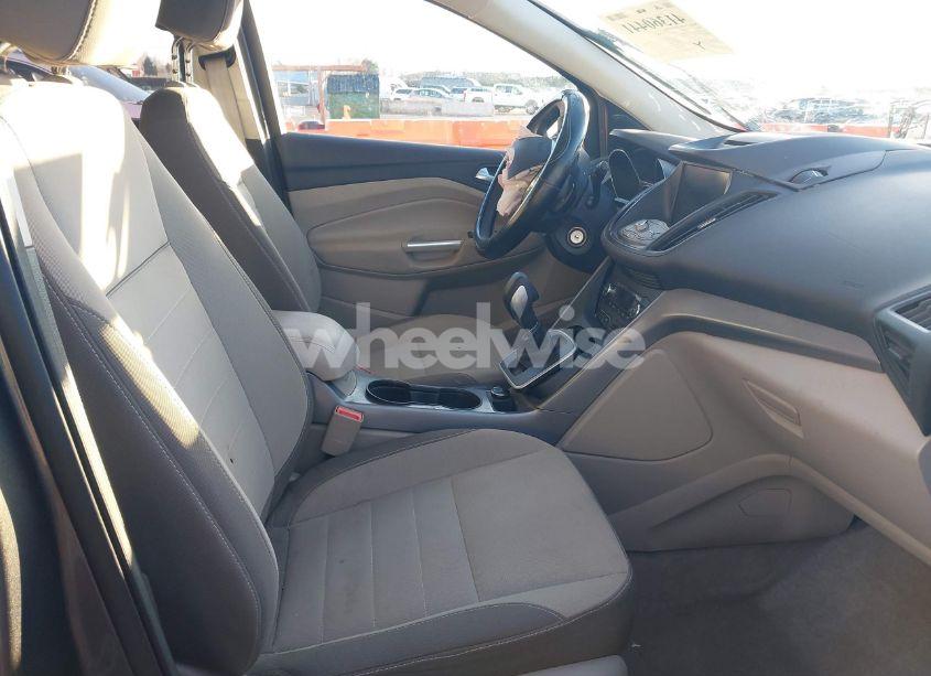 Photo 5 of 2013 Ford Escape SE (VIN 1FMCU9G92DUB40488)