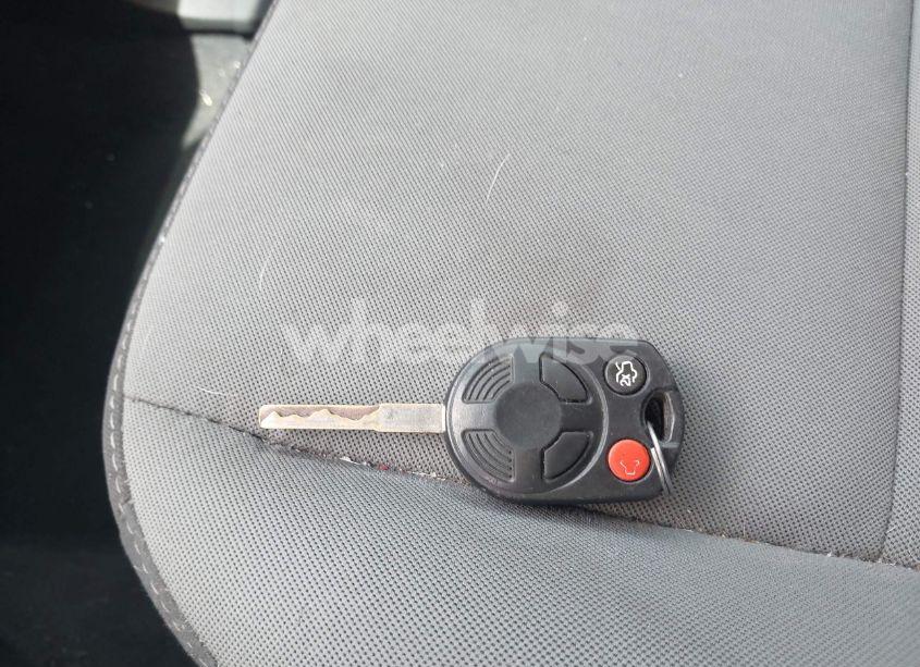 Photo 11 of 2014 Ford Escape SE (VIN 1FMCU9G92EUA15170)