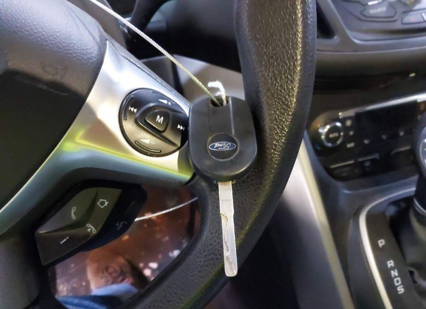 Photo 11 of 2014 Ford Escape SE (VIN 1FMCU9G92EUB08755)