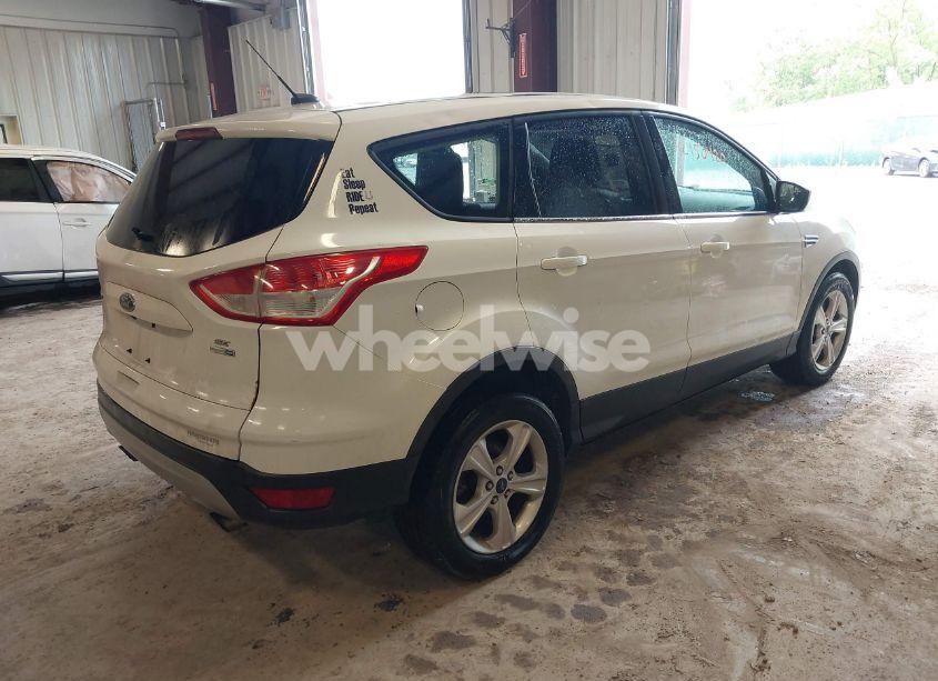 Photo 4 of 2014 Ford Escape SE (VIN 1FMCU9G92EUC28765)