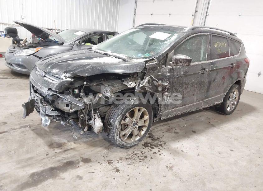 Photo 2 of 2014 Ford Escape SE (VIN 1FMCU9G92EUD94431)