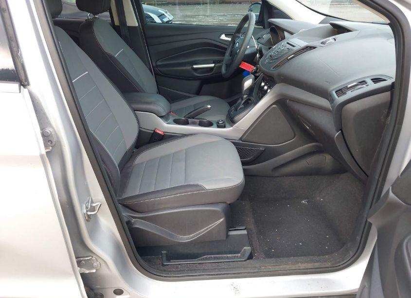 Photo 5 of 2015 Ford Escape SE (VIN 1FMCU9G92FUA80179)