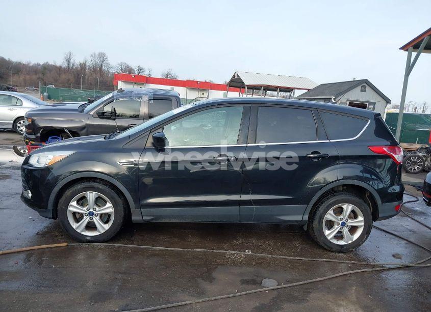 Photo 14 of 2015 Ford Escape SE (VIN 1FMCU9G92FUC10932)