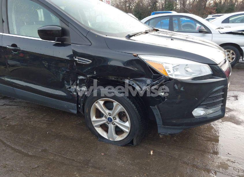 Photo 6 of 2015 Ford Escape SE (VIN 1FMCU9G92FUC10932)