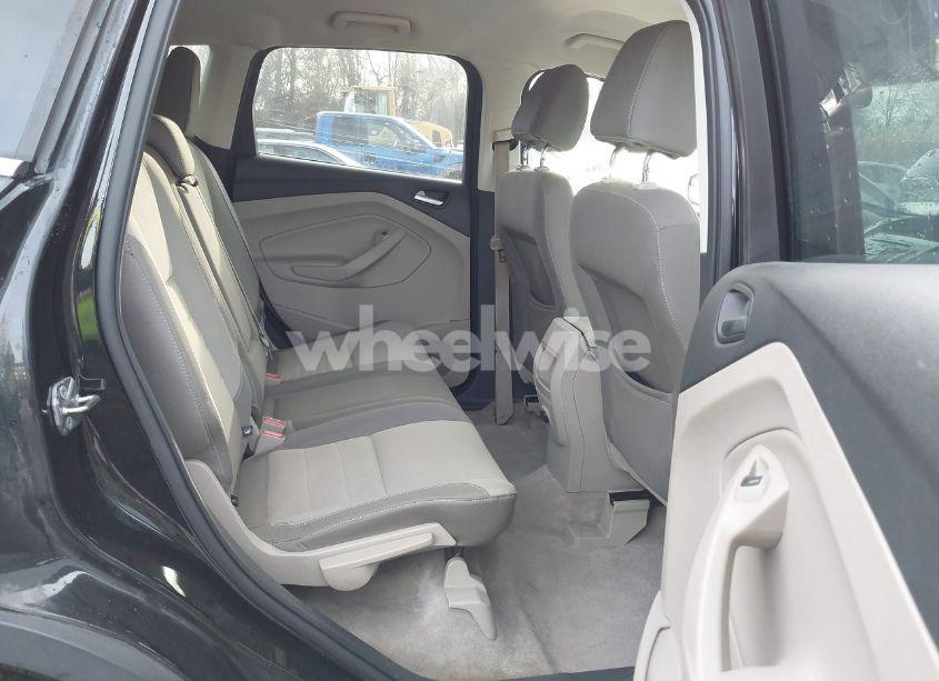 Photo 8 of 2015 Ford Escape SE (VIN 1FMCU9G92FUC10932)