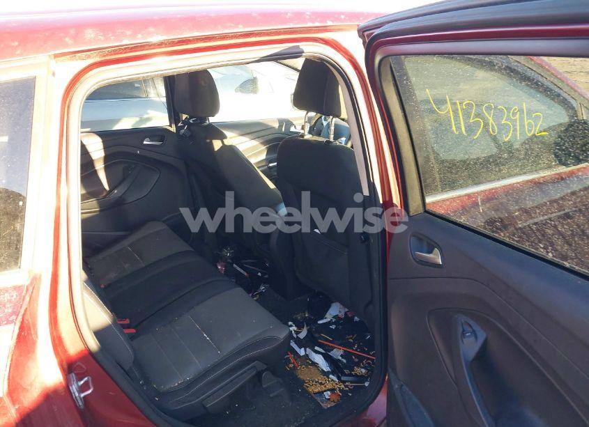 Photo 8 of 2015 Ford Escape SE (VIN 1FMCU9G92FUC64912)