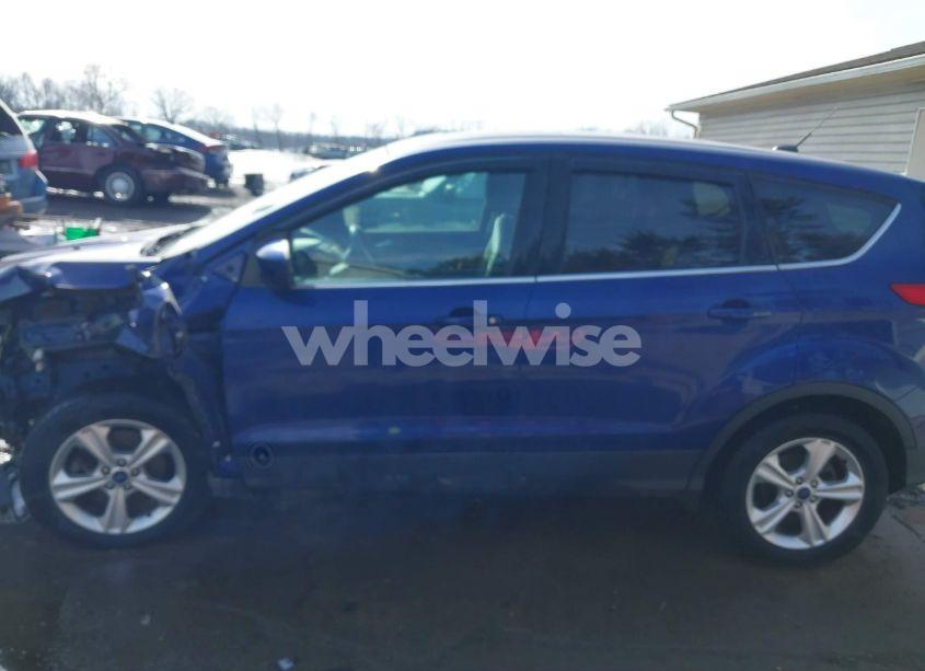 Photo 15 of 2016 Ford Escape SE (VIN 1FMCU9G92GUA32618)