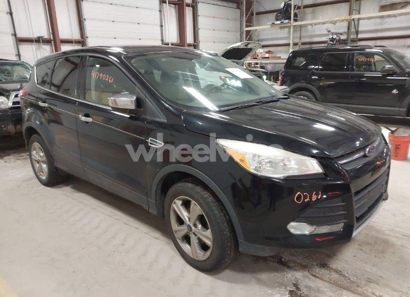 2016 Ford Escape SE (VIN 1FMCU9G92GUA77445) main photo