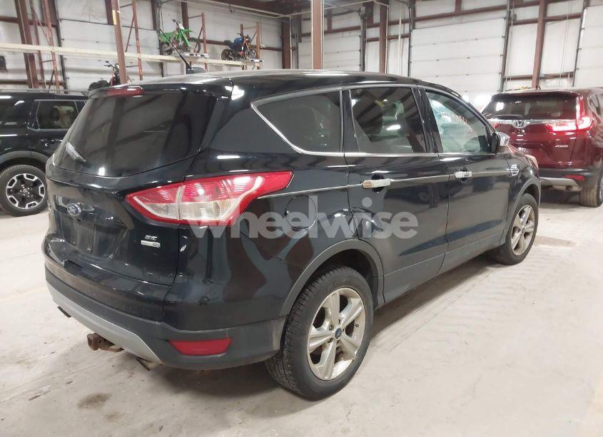 Photo 4 of 2016 Ford Escape SE (VIN 1FMCU9G92GUA77445)