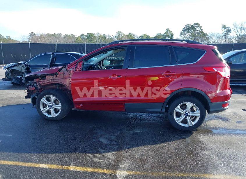 Photo 15 of 2016 Ford Escape SE (VIN 1FMCU9G92GUB10671)