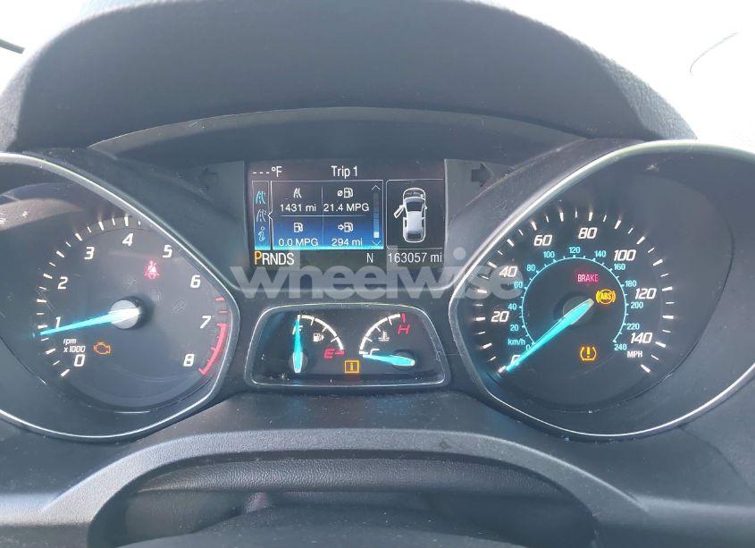 Photo 7 of 2016 Ford Escape SE (VIN 1FMCU9G92GUB10671)