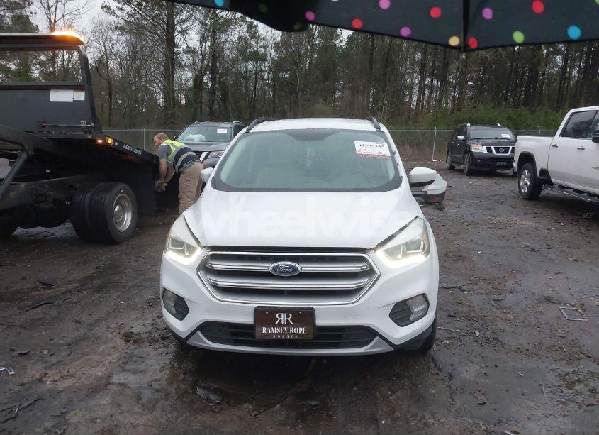 Photo 13 of 2017 Ford Escape SE (VIN 1FMCU9G92HUA26299)