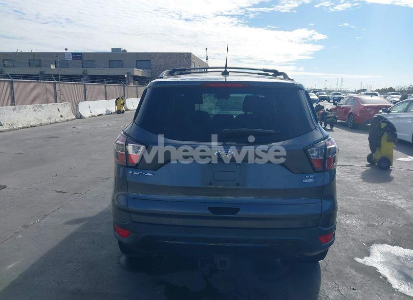 Photo 17 of 2017 Ford Escape SE (VIN 1FMCU9G92HUC02588)