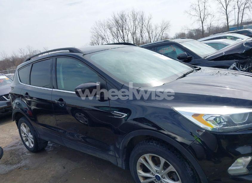 Photo 14 of 2017 Ford Escape SE (VIN 1FMCU9G92HUD37151)