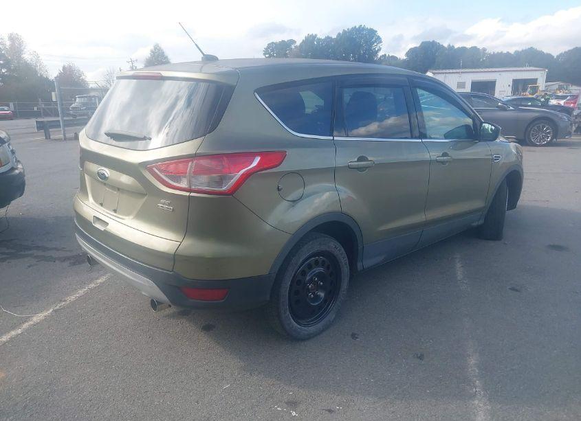 Photo 4 of 2013 Ford Escape SE (VIN 1FMCU9G93DUA41629)