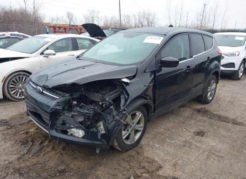 Photo 2 of 2013 Ford Escape SE (VIN 1FMCU9G93DUB02008)