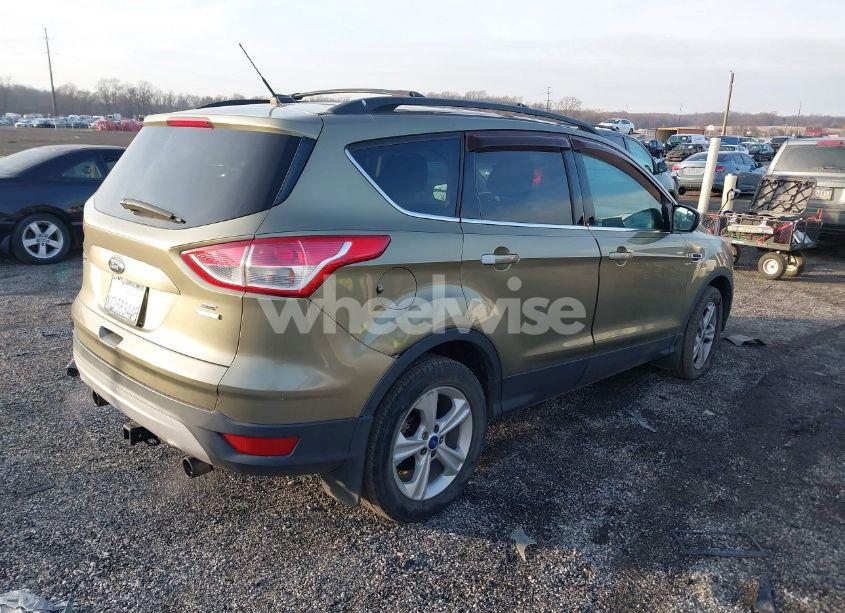 Photo 4 of 2013 Ford Escape SE (VIN 1FMCU9G93DUB05667)