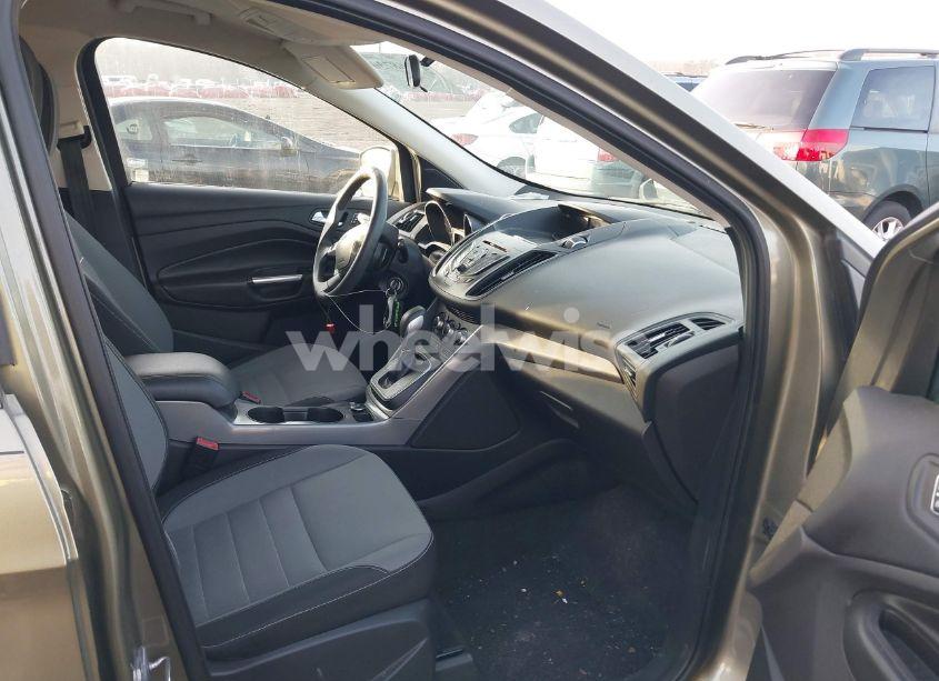 Photo 5 of 2013 Ford Escape SE (VIN 1FMCU9G93DUB05667)