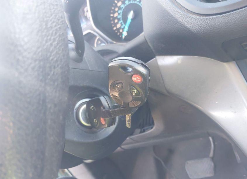 Photo 11 of 2013 Ford Escape SE (VIN 1FMCU9G93DUB55288)