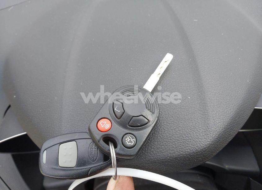 Photo 11 of 2014 Ford Escape SE (VIN 1FMCU9G93EUD35422)