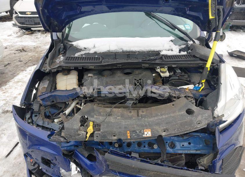 Photo 10 of 2015 Ford Escape SE (VIN 1FMCU9G93FUA63777)