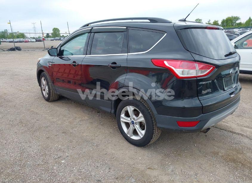 Photo 3 of 2015 Ford Escape SE (VIN 1FMCU9G93FUB46447)