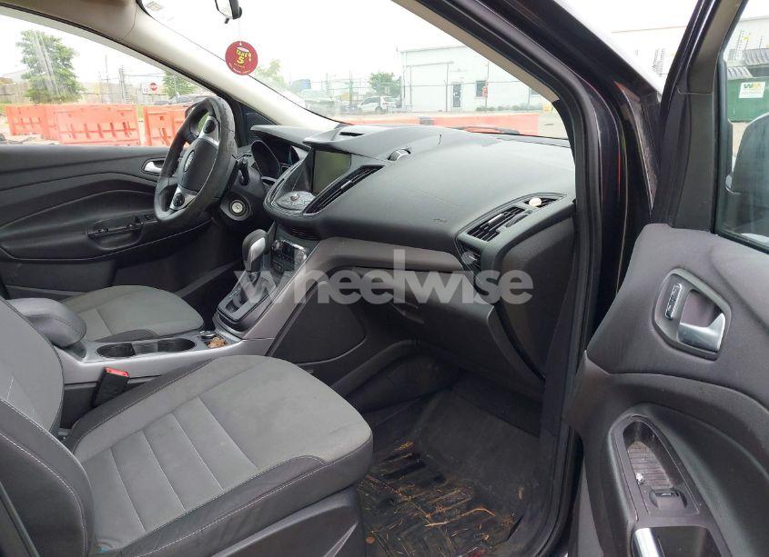 Photo 5 of 2015 Ford Escape SE (VIN 1FMCU9G93FUB46447)