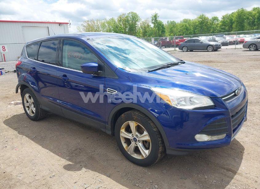 2015 Ford Escape SE (VIN 1FMCU9G93FUC28467) main photo