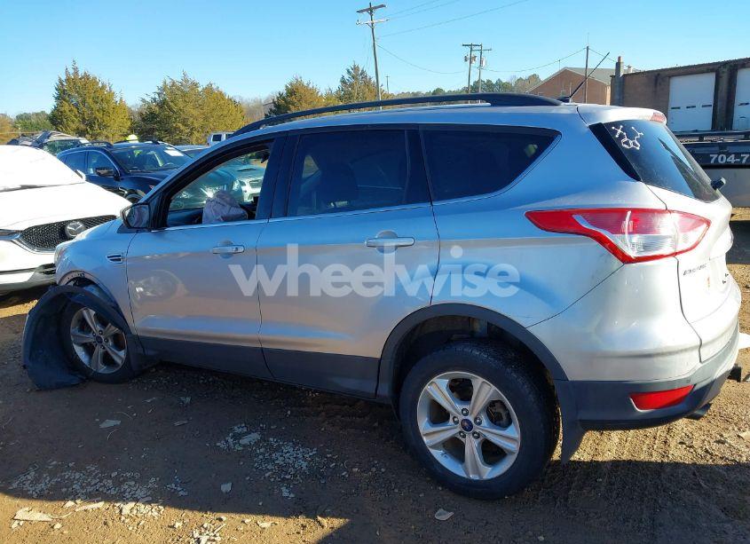 Photo 15 of 2015 Ford Escape SE (VIN 1FMCU9G93FUC49643)
