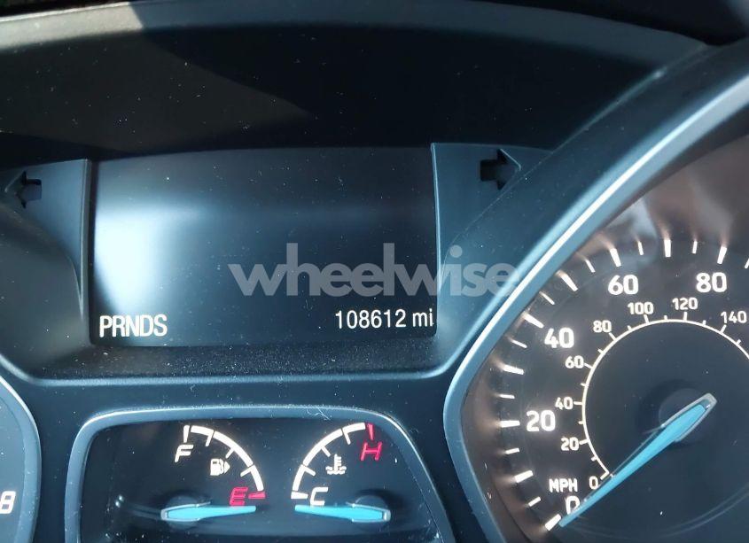 Photo 16 of 2015 Ford Escape SE (VIN 1FMCU9G93FUC49643)