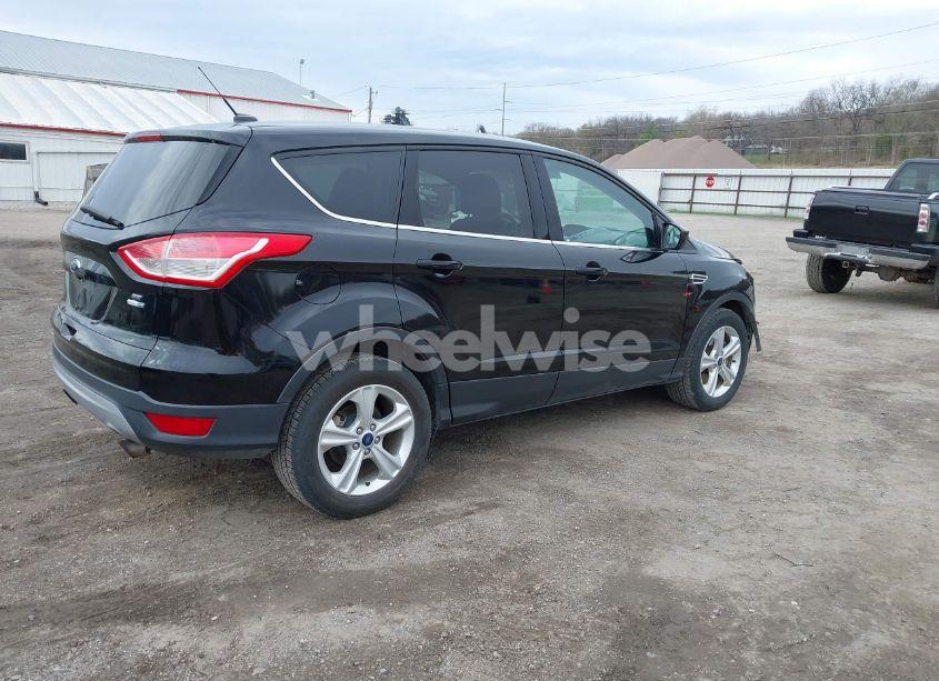 Photo 4 of 2016 Ford Escape SE (VIN 1FMCU9G93GUB44814)