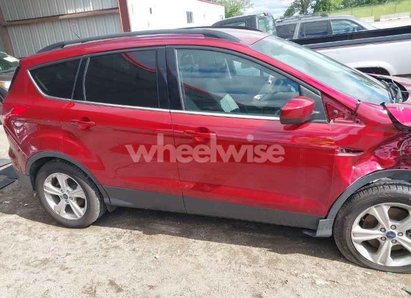 Photo 13 of 2016 Ford Escape SE (VIN 1FMCU9G93GUB82527)