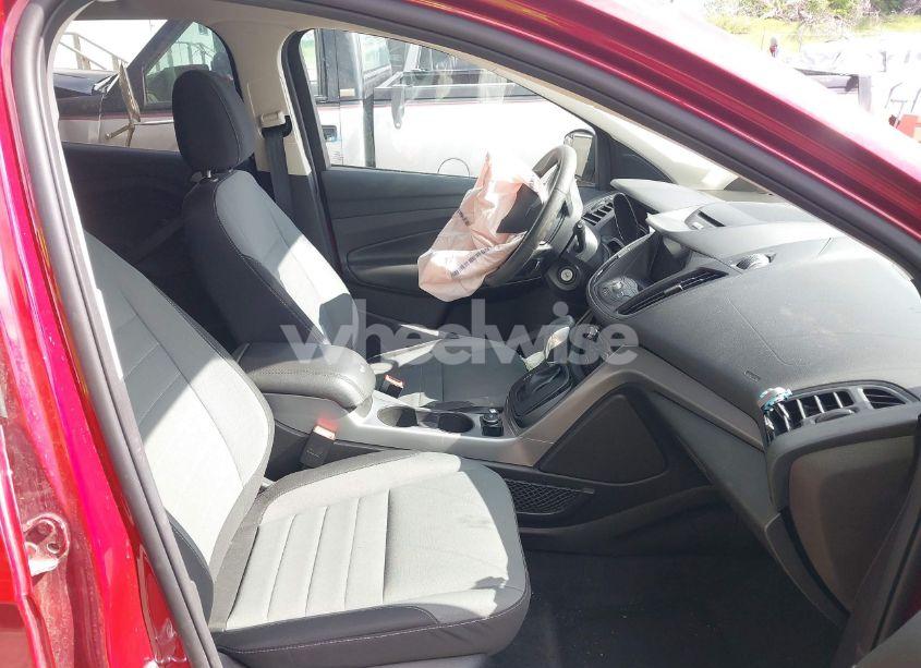 Photo 5 of 2016 Ford Escape SE (VIN 1FMCU9G93GUB82527)