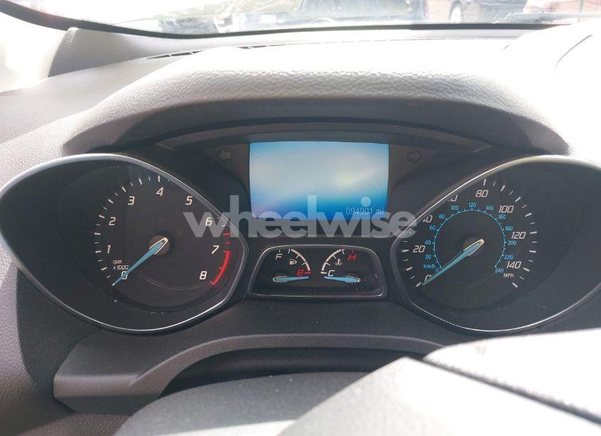 Photo 7 of 2016 Ford Escape SE (VIN 1FMCU9G93GUB82527)