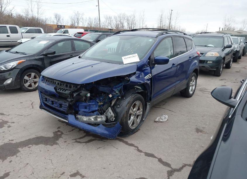 Photo 2 of 2016 Ford Escape SE (VIN 1FMCU9G93GUC49028)