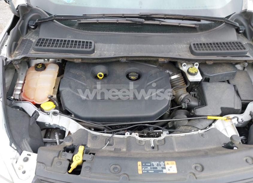 Photo 10 of 2016 Ford Escape SE (VIN 1FMCU9G93GUC50745)