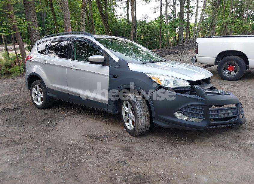 2016 Ford Escape SE (VIN 1FMCU9G93GUC65150) main photo